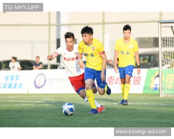 足球明星康宝莱的传奇之路与他对足球的热爱与奉献